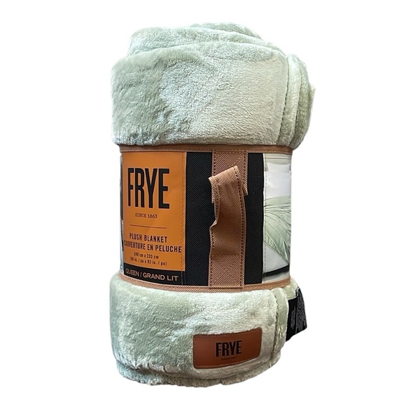 Frye - Plush Blanket - Picture 2 of 6